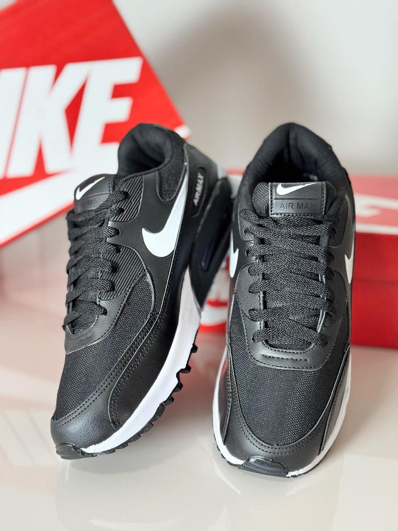 Nike Air Max 90 "Preto c/Branco"