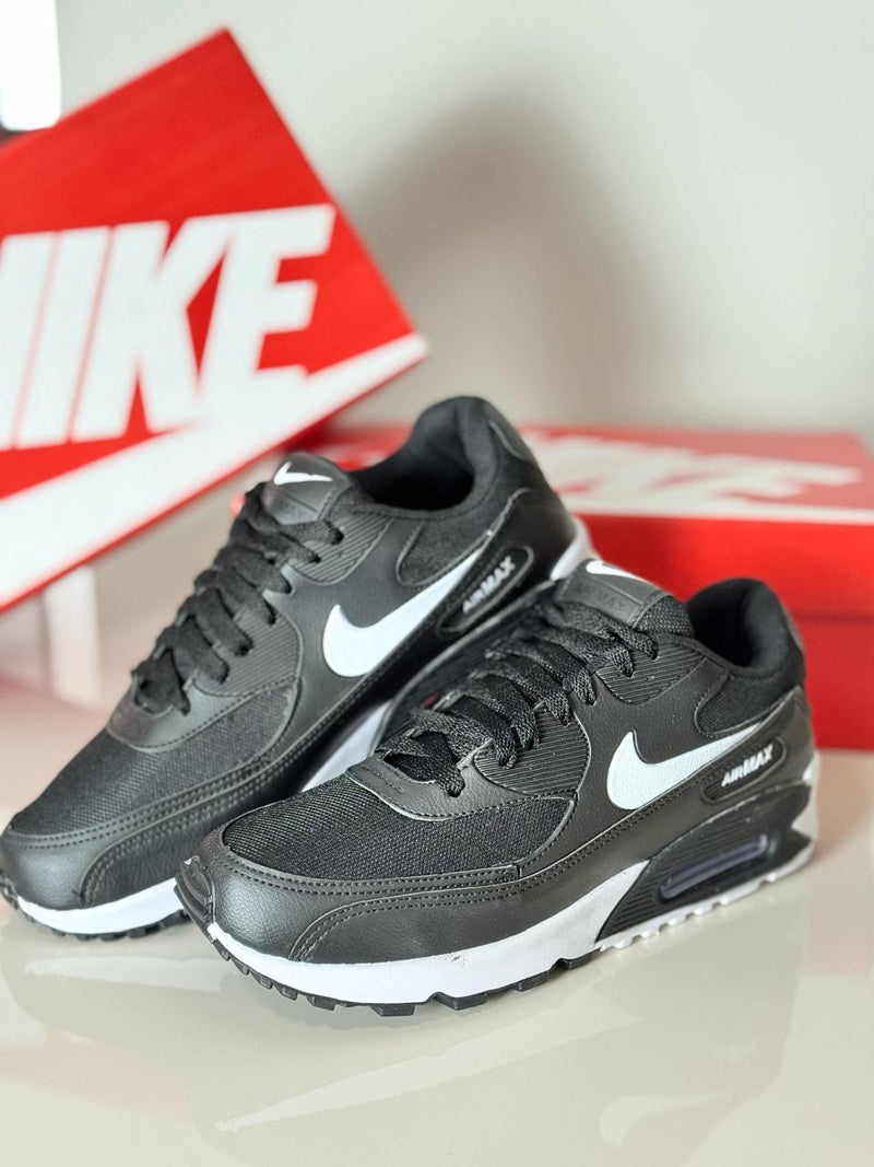 Nike Air Max 90 "Preto c/Branco"