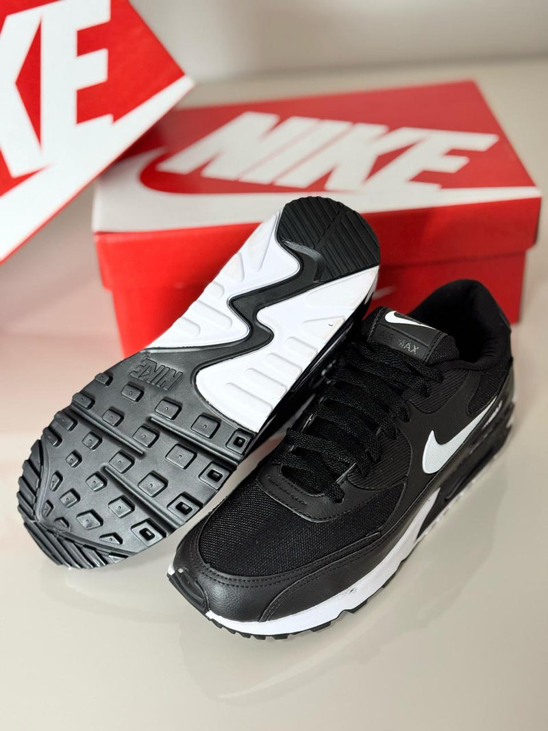 Nike Air Max 90 "Preto c/Branco"