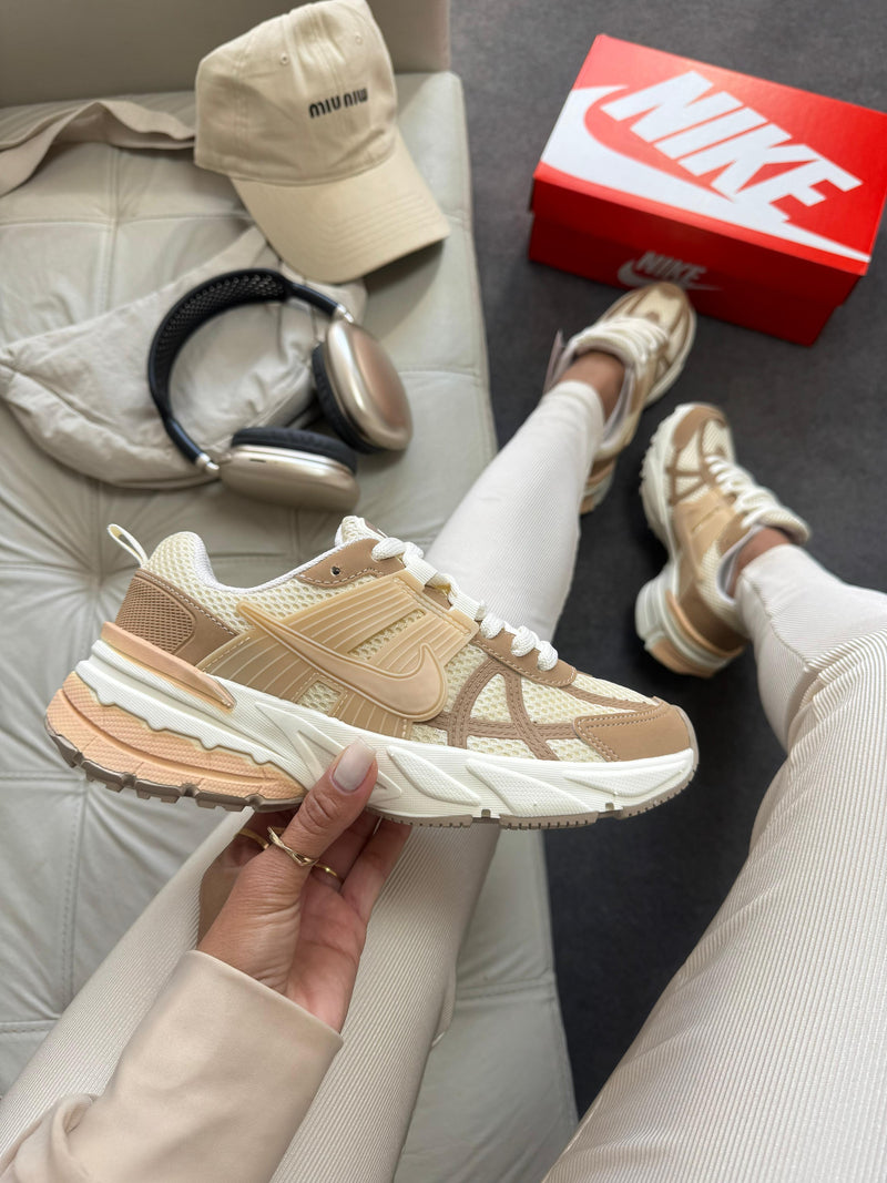 Nike V2k - bege/off