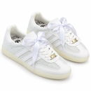 Adidas Samba OG Textura - Branco - par em ângulo frontal em fundo branco