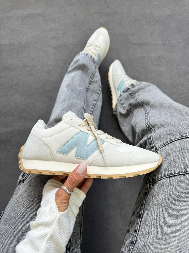 New balance retro -  Off/ azul