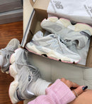 New Balance 9060 Linha Prime - Cinza c/ Rosa