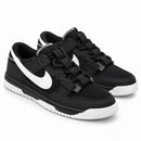 Nike Dunk Low Jumbo Reverse Preto Branco – foto de estúdio 2 em fundo branco