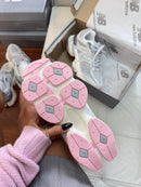 New Balance 9060 Linha Prime - Cinza c/ Rosa