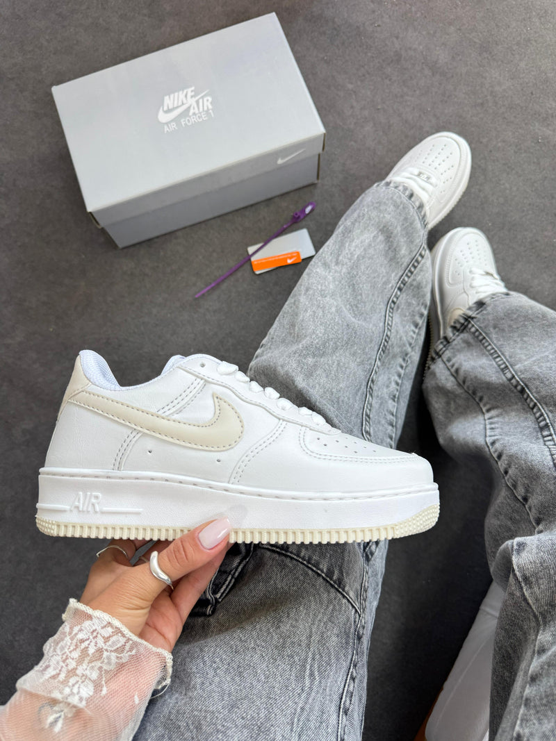 Nike Air Force f1 - Branco/creme