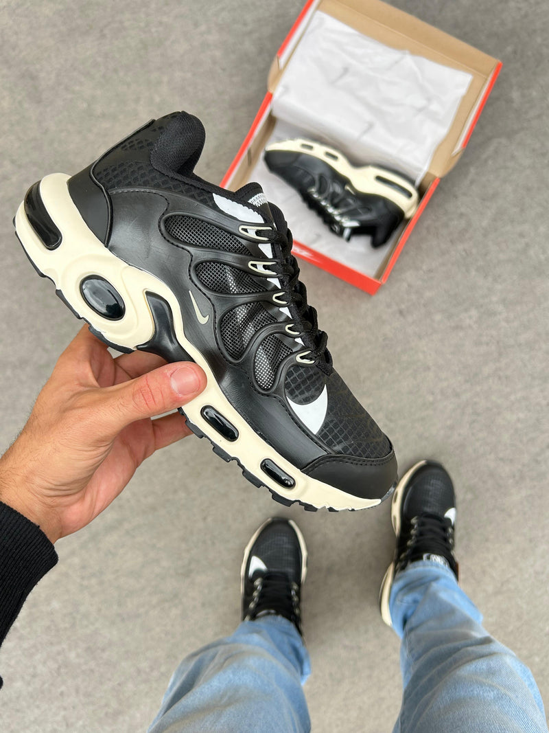 Nike Air Max Tn Plus - Preto/off