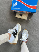 New balance 327 - Branco/off/preto
