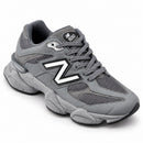 New Balance 9060 - Grafite - frente em três quartos à direita