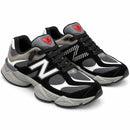 New Balance 9060 - Preto/Grafite - par em três quartos