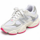 New Balance 9060 Branco/Rosa — vista superior oblíqua adaptada