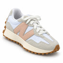 New Balance 327 Off/Rosê — vista superior oblíqua adaptada