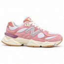 New Balance 9060 Branco/Rosa — vista lateral