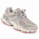 New Balance 9060 – Taupe & Pink — foto 6 em fundo branco