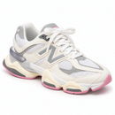 New Balance 9060 White, Grey & Pink — vista dianteira direita