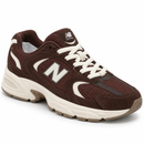 New Balance 530 Premium - Chocolate/Off - lado medial em três quartos