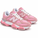 New Balance 9060 – Bubblegum Pink — foto 2 em fundo branco