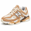 New Balance 9060 – Caramel & Off-White — foto 3 em fundo branco