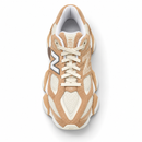 New Balance 9060 – Caramel & Off-White — foto 4 em fundo branco