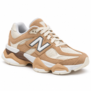 New Balance 9060 – Caramel & Off-White — foto 6 em fundo branco