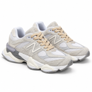 New Balance 9060 – Off-White & Beige — foto 2 em fundo branco