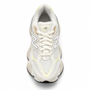 New Balance 9060 – Off-White & Mint — foto 4 em fundo branco