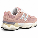 New Balance 9060 – Rose — foto 5 em fundo branco