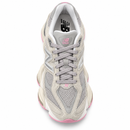 New Balance 9060 – Taupe & Pink — foto 4 em fundo branco