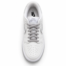 Nike Dunk SB Branco Prata - foto de estúdio 4