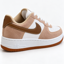 Nike Air Force 1 Camurça – traseira