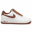 Nike Air Force F1 – White Chocolate — vista de estúdio 1