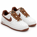 Nike Air Force F1 – White Chocolate — vista de estúdio 2