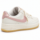 Nike Air Force Luxo Off/Rosê - traseira oblíqua