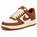 Nike Air Force Marrom - frente esquerda