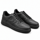 Nike Air Force F1 preto 44/45 - par em três quartos