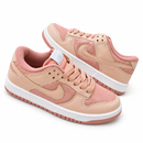 Nike Dunk Low Gucci – Blush Pink — foto de estúdio 2