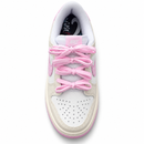 Nike Dunk Low Pro – Beige Rose — vista de estúdio 4