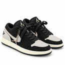 Nike Jordan Low Black Glitter — vista de estúdio 2