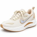 Nike Running Est 1972 – Beige Gold — vista de estúdio 3