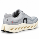 On CloudSurfer Max - Gray — vista 5