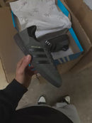 Adidas Spezial em Couro Unissex - Grafite/Preto