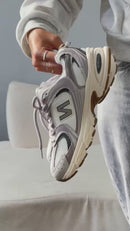 New Balance 530 Premium - Off/Lilas