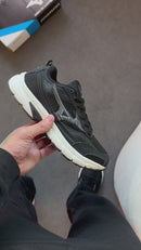 Mizuno Race S - Preto