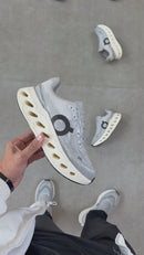 On CloudSurfer Max Premium - Cinza