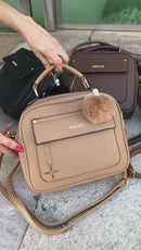 Bolsa Pompom Pingente Cód. DF066 - Missdong