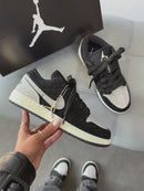 Nike Jordan Low Luxo - Preto Brilho
