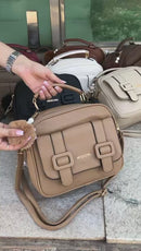Bolsa Pompom Fivela Dupla - Missdong