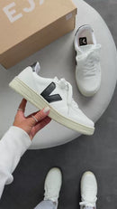 Veja V-10 - Branco/Preto