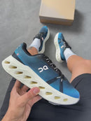 On Cloudtilt Premium - Azul Marinho