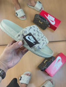 Chinelo Nike Offcourt Adjust - Louis Vitton